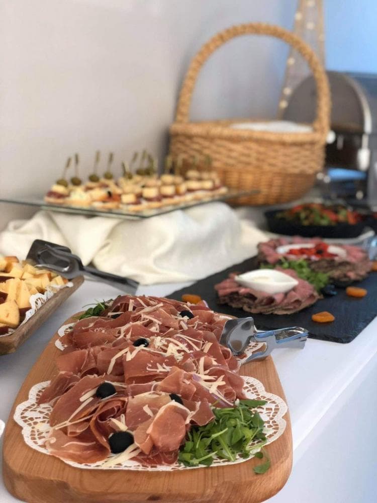 CATERING GROSUPLJE