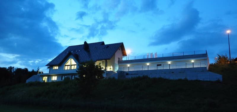 KARNION, MEDVODE