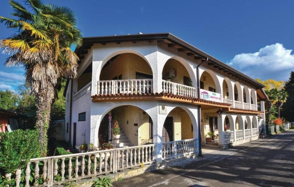 TURISTIČNA KMETIJA, KLET KLOBAS, SEČOVLJE