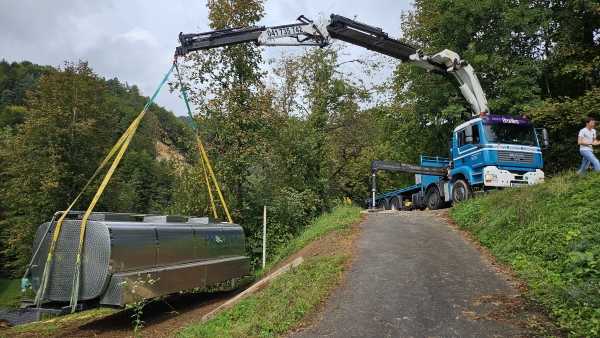 Najem dvižne košare brun les, najem avtokošare, avtodvigala, avtodvigalo hiab