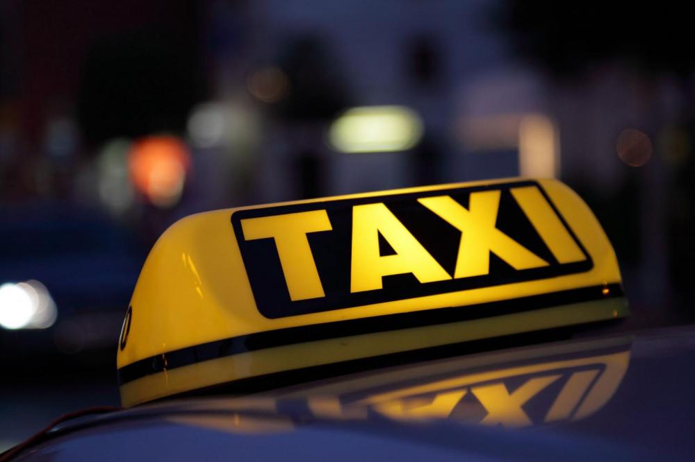 Taxi Kranj Alma Cars