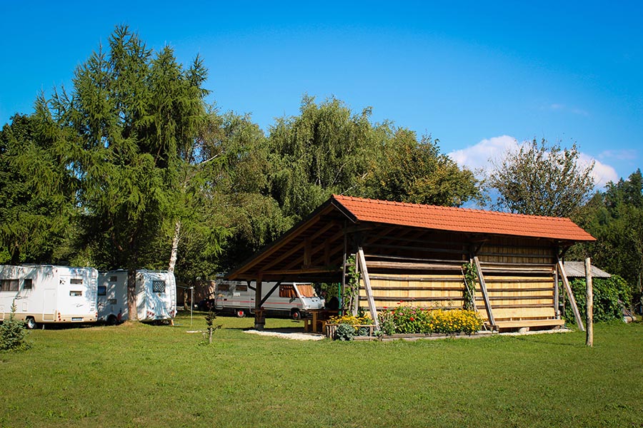 Camp Resnik, Kamnik